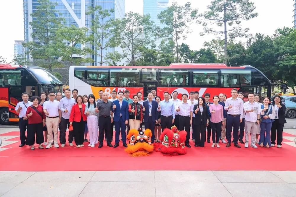 赋能智慧出行！诚信恒佳全套显示与报站方案助力广州“